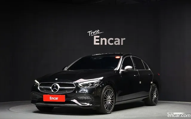 Mercedes-Benz C-Class (W206) C200 — миниатюра 1