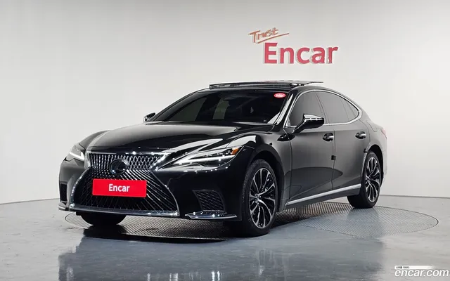 Lexus LS500 5 3.5 AWD — миниатюра 1