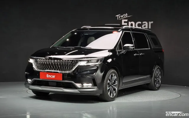 Kia Carnival 7 — миниатюра 1