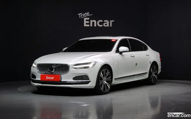 Volvo S90 T8 AWD — миниатюра 1