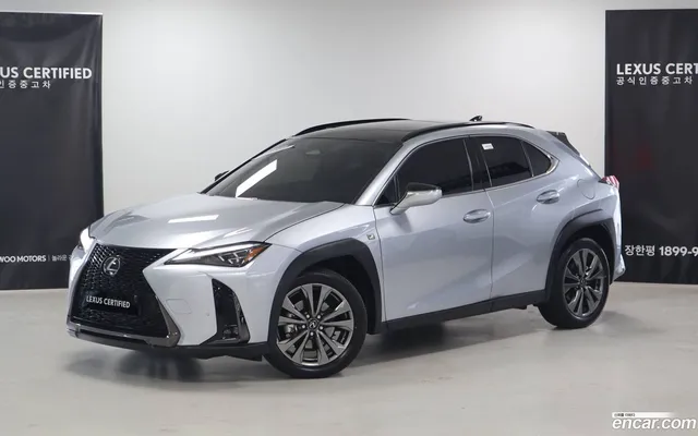 Lexus UX300h 2.0 F-Sport 2WD — миниатюра 1