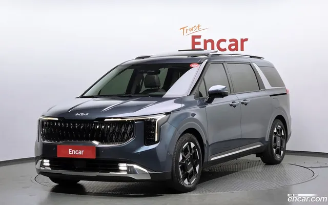 Kia Carnival 7 — миниатюра 1