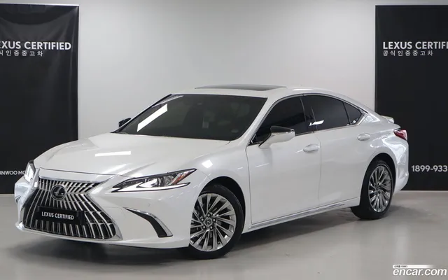 Lexus ES 300h — миниатюра 1