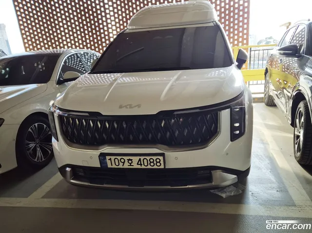 Kia Carnival 7 — миниатюра 1