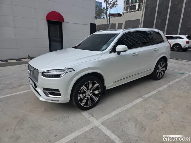Volvo XC90 B6 — миниатюра 1