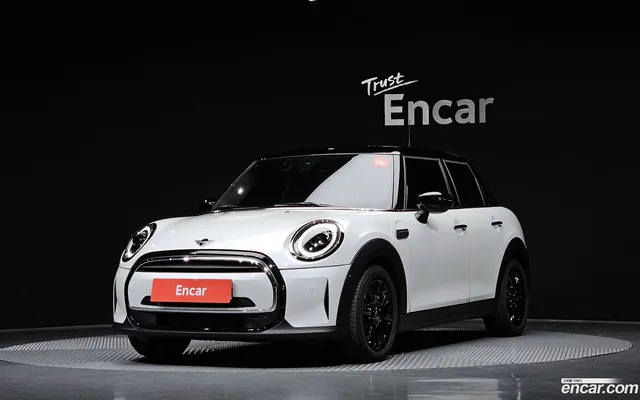 MINI Cooper 5 — миниатюра 1