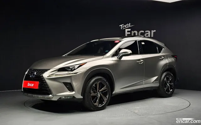 Lexus NX300h — миниатюра 1