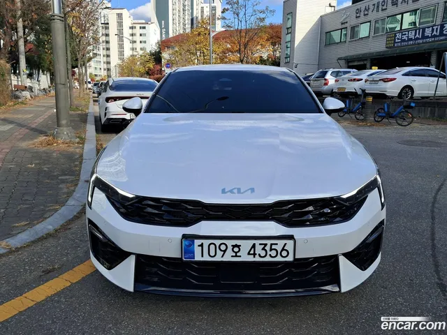 Kia K5 3 2.0 LPi() — миниатюра 1