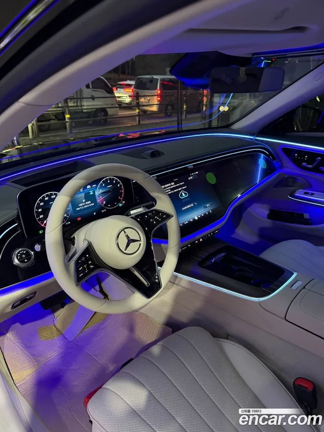 Mercedes-Benz E-Class (W214) E300 4MATIC — миниатюра 1