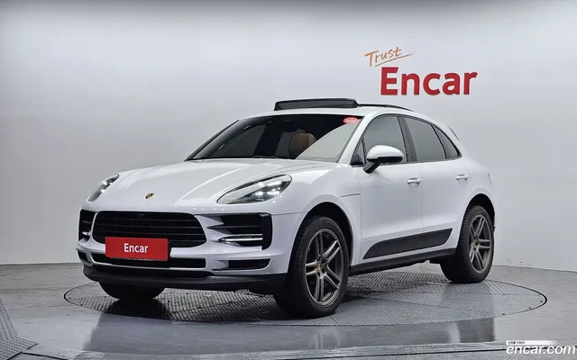 Porsche Macan 2.0 — миниатюра 1
