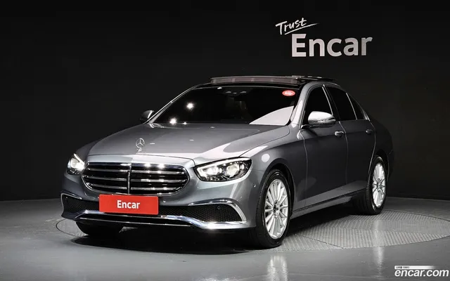 Mercedes-Benz E-Class (W213) E250 — миниатюра 1