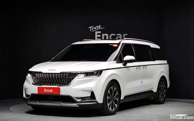 Kia Carnival 7 — миниатюра 1