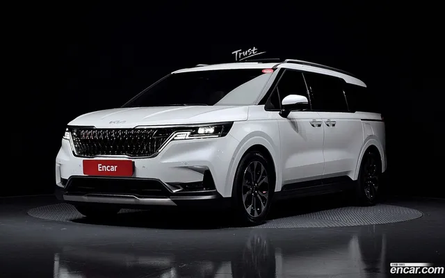 Kia Carnival 9 — миниатюра 1