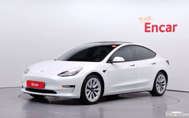 Tesla Model 3 AWD — миниатюра 1