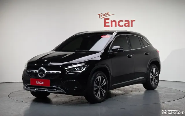 Mercedes-Benz GLA-Class (H247) GLA220 — миниатюра 1