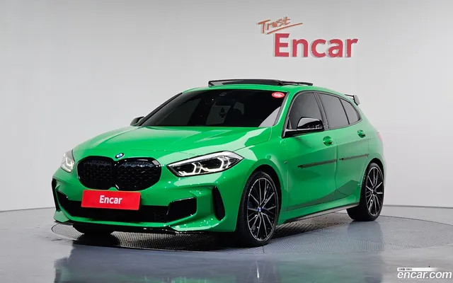 BMW 1 Series (F40) M135i xDrive — миниатюра 1