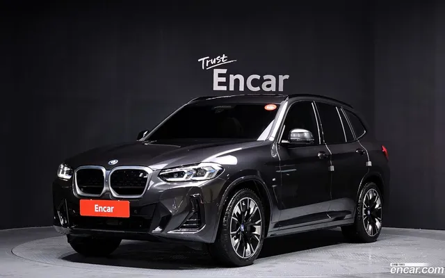 BMW iX3 M — миниатюра 1