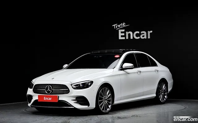 Mercedes-Benz E-Class (W213) E350 4MATIC AMG Line — миниатюра 1