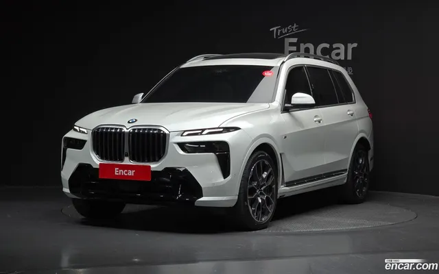 BMW X7 (G07) xDrive 40i M 6 — миниатюра 1