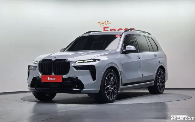BMW X7 (G07) xDrive 40i M 6 — миниатюра 1