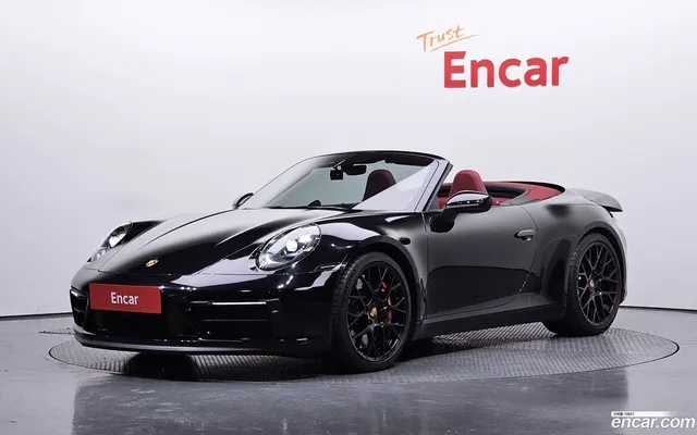 Porsche 911 (992) GTS — миниатюра 1