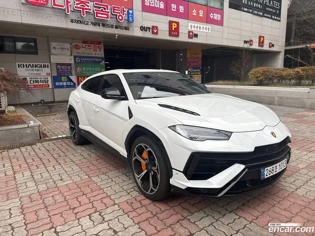 Lamborghini Urus 4.0 V8 S — миниатюра 1