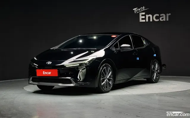 Toyota 5 2.0 XLE — миниатюра 1