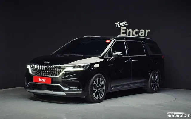 Kia Carnival 7 — миниатюра 1