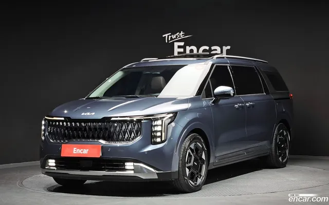 Kia Carnival 7 — миниатюра 1