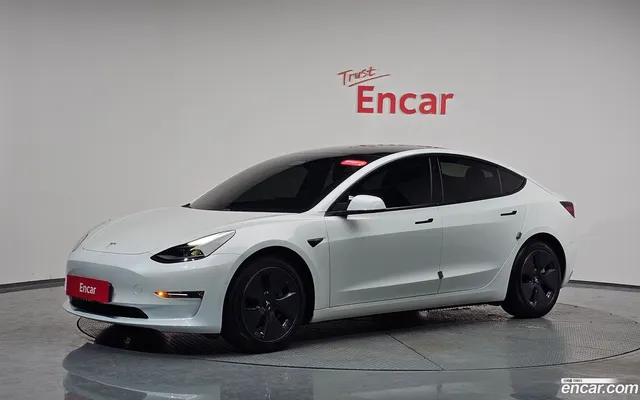 Tesla Model 3 AWD — миниатюра 1