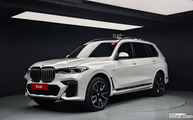 BMW X7 (G07) xDrive 40i M 6 — миниатюра 1