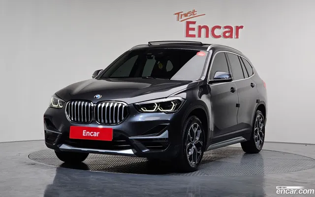 BMW X1 (F48) xDrive 20i xLine — миниатюра 1