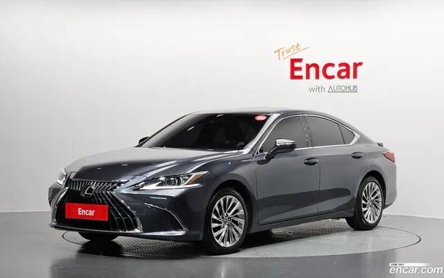 Lexus ES 300h — миниатюра 1