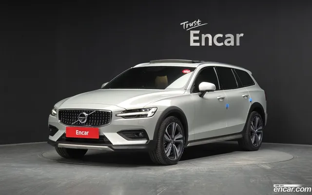 Volvo V60 2 B5 AWD — миниатюра 1