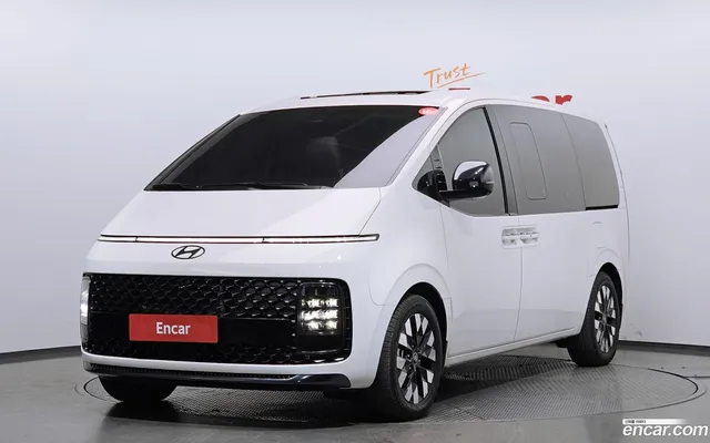 Hyundai Staria 4WD 9 — миниатюра 1