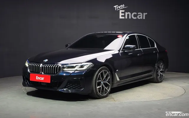 BMW 5 Series (G30) 530i xDrive M — миниатюра 1