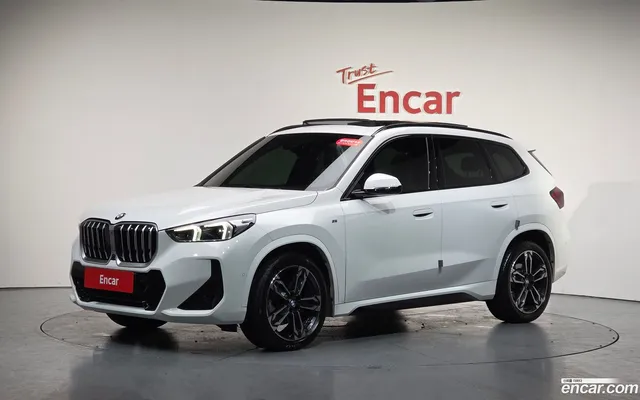 BMW X1 (U11) sDrive 20i M — миниатюра 1