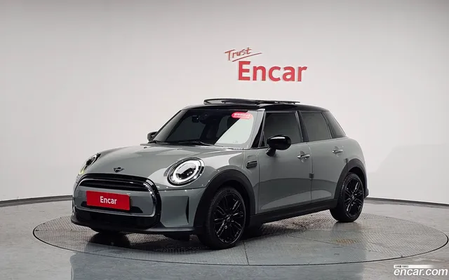 MINI Cooper 5 — миниатюра 1