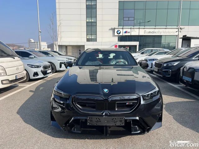 BMW M5 (G90) M5 — миниатюра 1