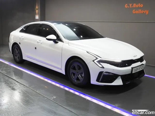 Kia K5 3 2.0 LPi() — миниатюра 1