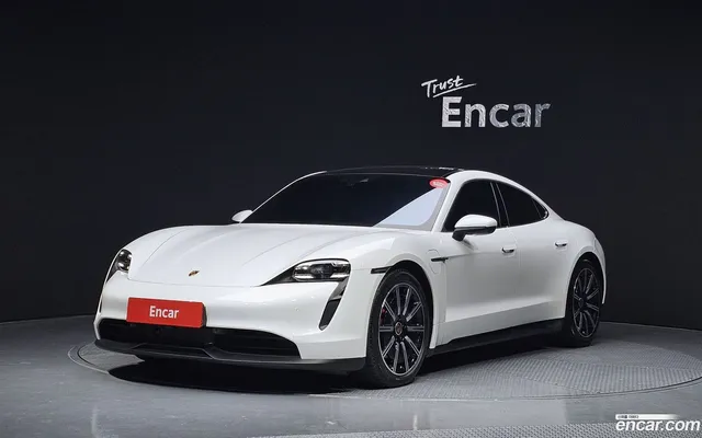 Porsche Taycan 4S — миниатюра 1