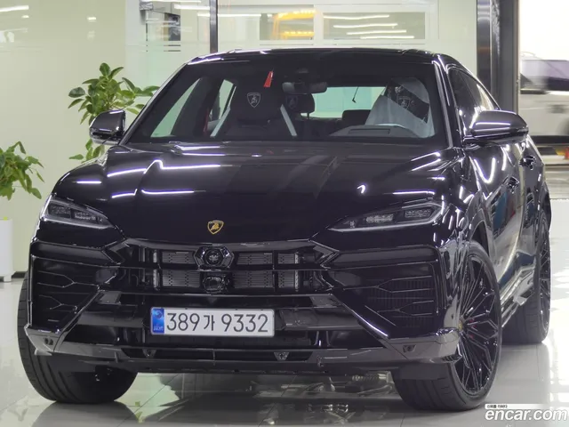 Lamborghini Urus 4.0 V8 SE — миниатюра 1