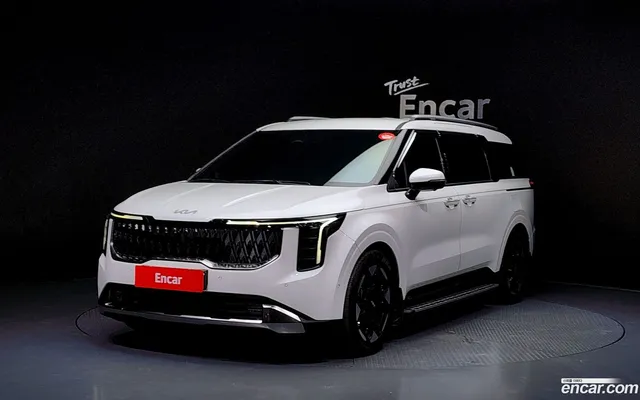 Kia Carnival 7 — миниатюра 1