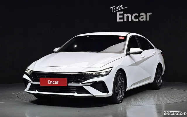 Hyundai Avante CN7 Hybrid — миниатюра 1