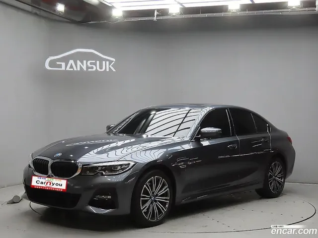 BMW 3 Series (G20) 320e M — миниатюра 1
