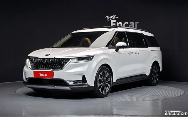 Kia Carnival 7 — миниатюра 1