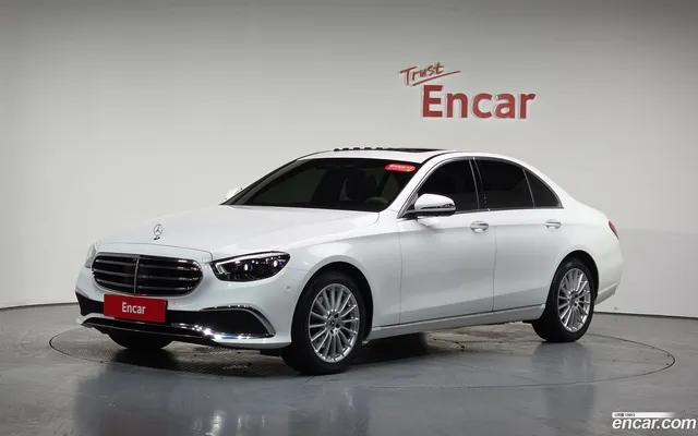Mercedes-Benz E-Class (W213) E250 — миниатюра 1