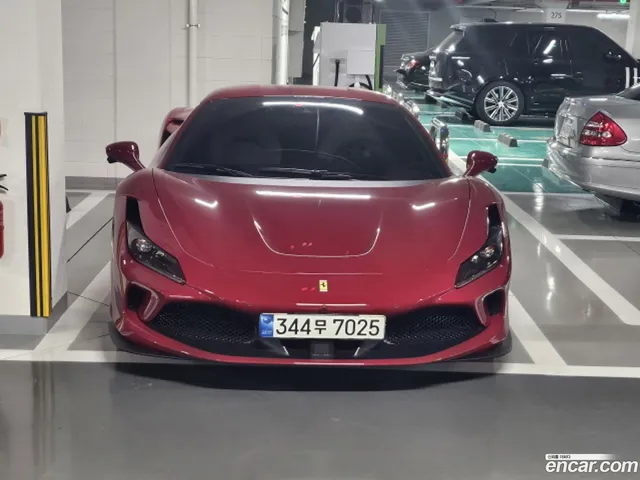 Ferrari F8 Tributo 3.9 V8 — миниатюра 1