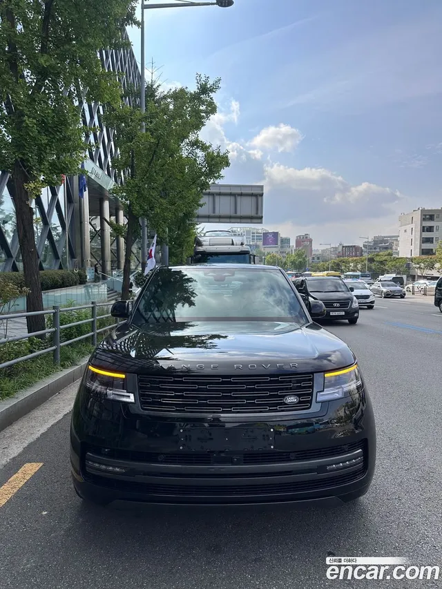 Land Rover Range Rover P530 AB LWB — миниатюра 1