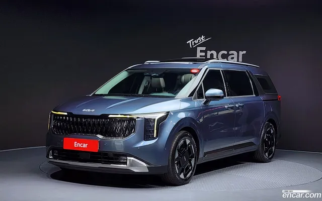 Kia Carnival 7 — миниатюра 1